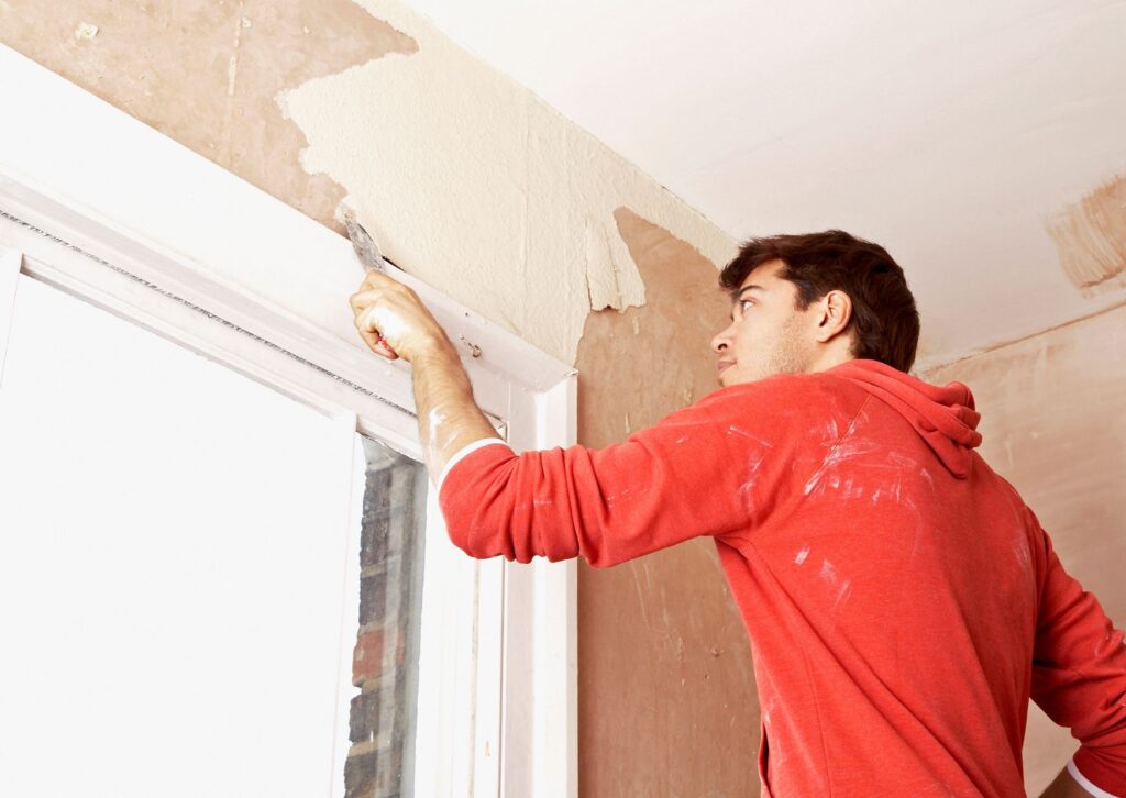 pintar parede mofada e descascada